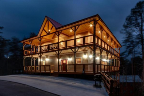 Blaze of Glory - New Luxury, 4BR, Theater, Arcade, EVC, Location